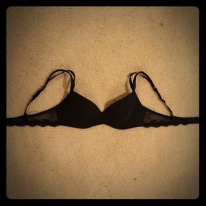 Sexy Victorias Secret Lightly Padded Demi Bra